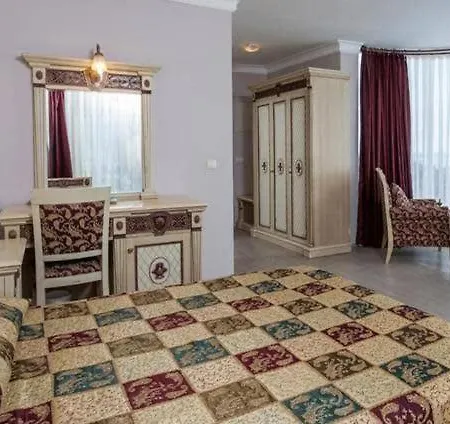 Charming Home With Shared Pool Near Beach In Alanya Алания